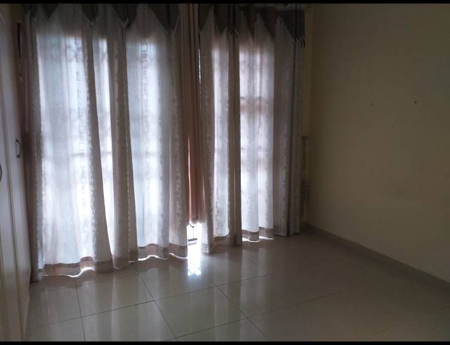 3 BEDROOM FLAT TO LET IN WARNER BEACH